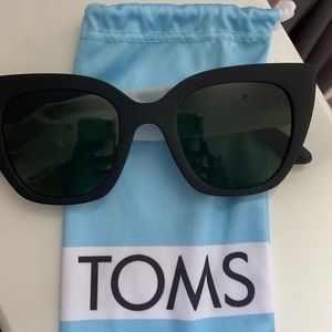 Tom’s Sunglasses-New